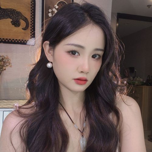 桐钱钱～好运光顾一下我吧！的美女聊天室