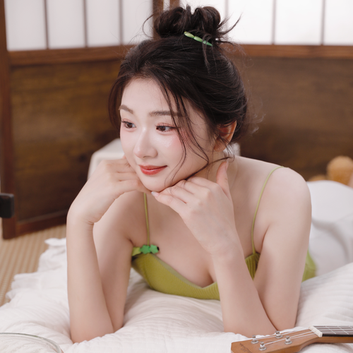小c、等风来的美女聊天室