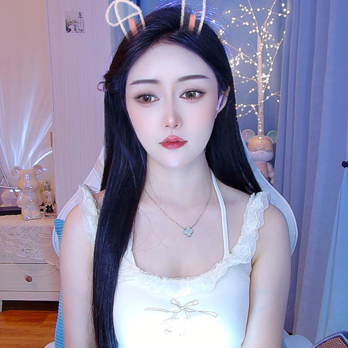 白鹿☁️贺牛儿国公啦～的美女聊天室