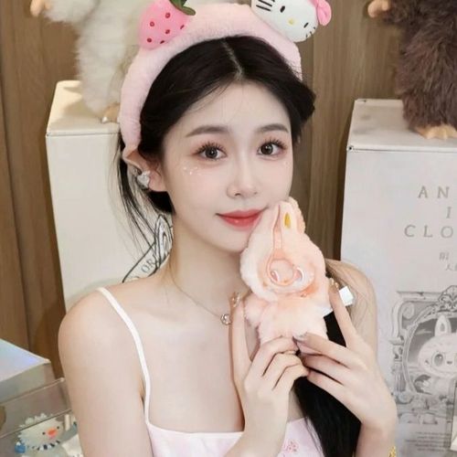 新人咩咩的美女聊天室