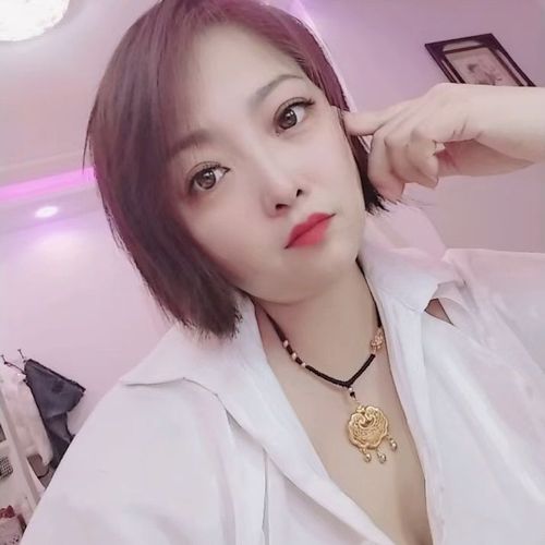 红姑娘的美女聊天室