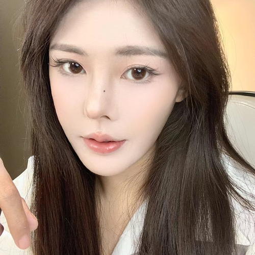苏飞-的美女聊天室