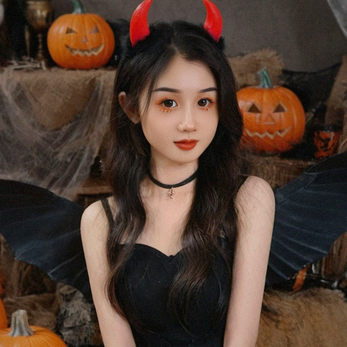 初禾禾差1250过任务的美女聊天室