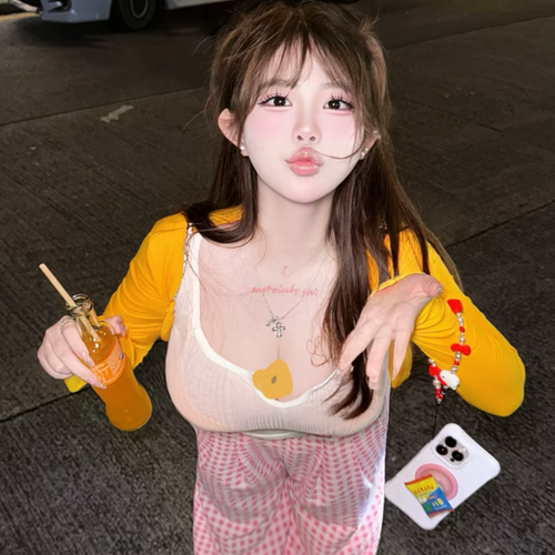 碎碎念日记ᥫᩣ的美女聊天室
