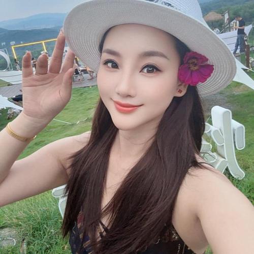 晓师妹的美女聊天室