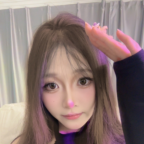 小鲨鱼8的美女聊天室