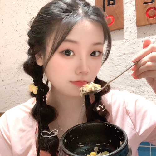 泡泡芙ʕᵔᴥᵔʔ的美女聊天室