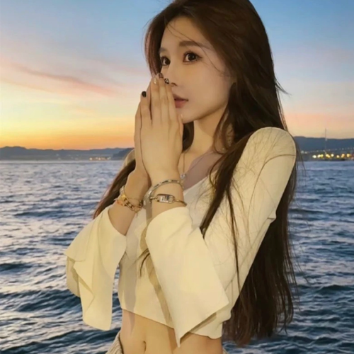 新人莫宝⛱️（请多指教）的美女聊天室
