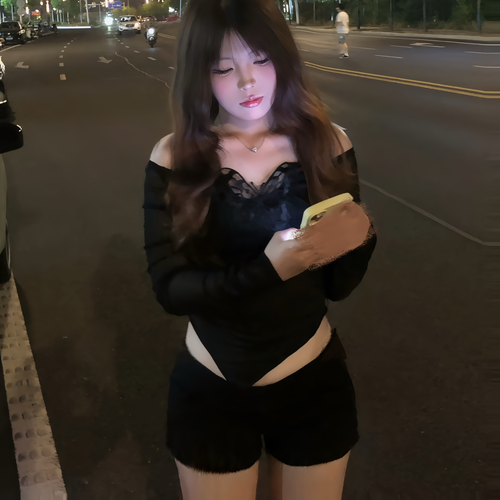 冷冰冰1的美女聊天室