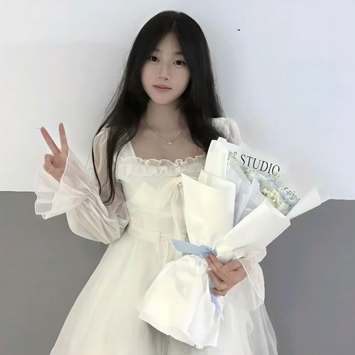 草莓欣欣