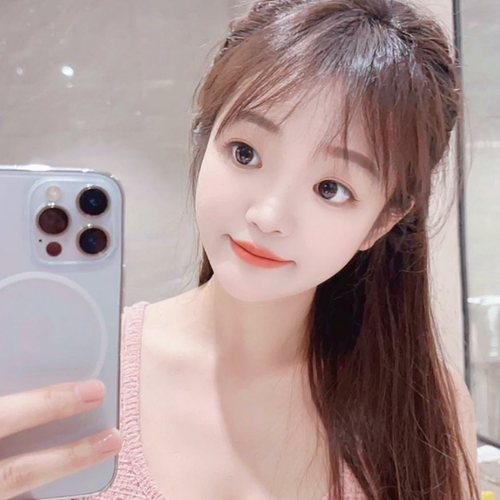 AA柠汐谁来护我周全的美女聊天室