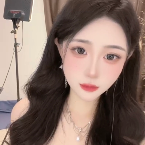 幼薇·好运连连的美女聊天室