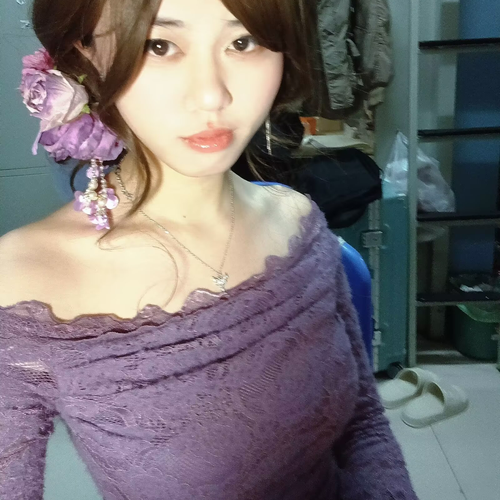果冻酱的美女聊天室