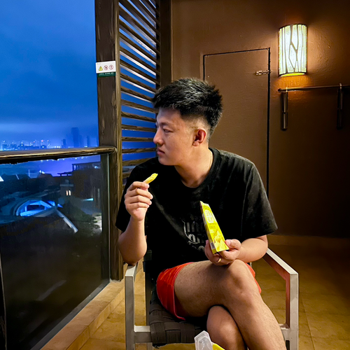 高泽凯丶.的美女聊天室
