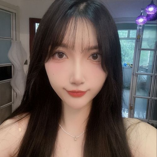 米米超甜的美女聊天室