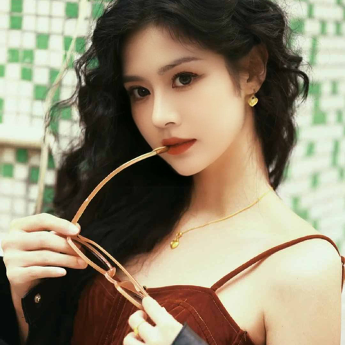 一亿鲸贺过客哥公爵啦的美女聊天室