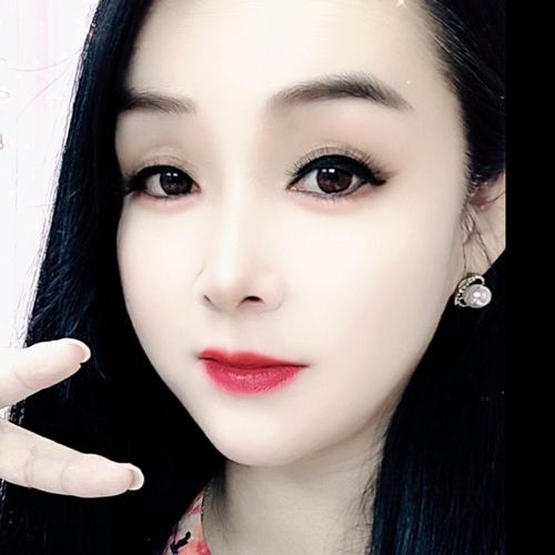 雪儿❤️愿好运❤️的美女聊天室