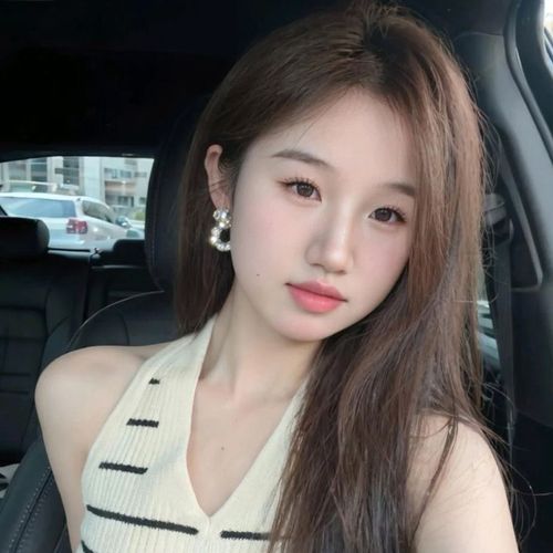 新人知月的美女聊天室