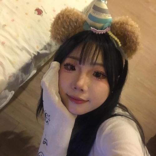 酱酱蘸大葱（律师版）的美女聊天室