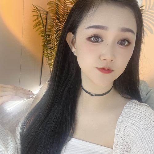 新人子焓唱歌哒的美女聊天室