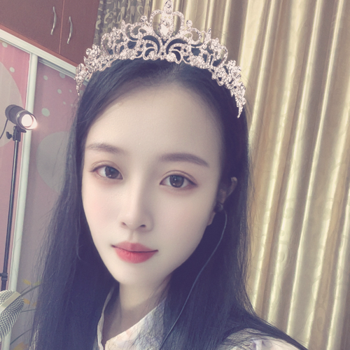 新人-柿子甜甜哒的美女聊天室
