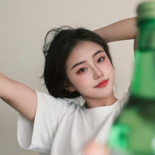 款款•元气满满的美女聊天室