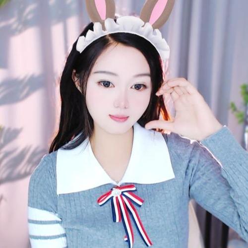 尤晴晴的美女聊天室