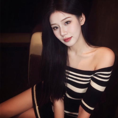 南妮子的美女聊天室