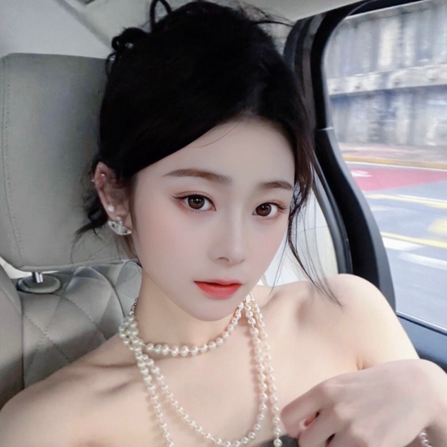李小曼唱歌