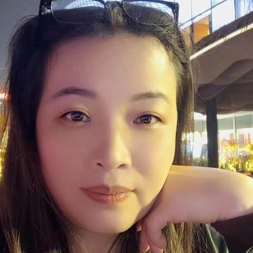 新人美人心善的美女聊天室
