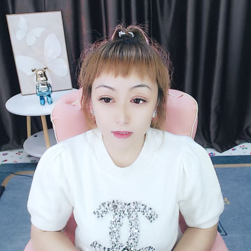 夏雨he的美女聊天室