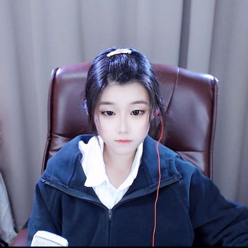 轩轩睡不着的美女聊天室