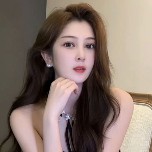 小阿白的美女聊天室