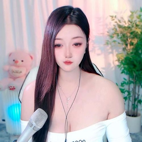 新人果果吖的美女聊天室