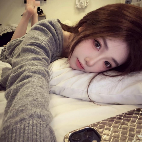 新人予兮努力升冠～的美女聊天室