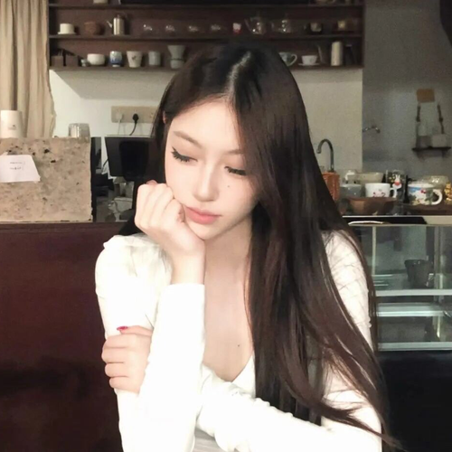 橘芷的美女聊天室