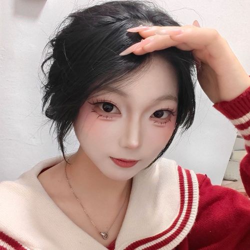 月亮：的美女聊天室