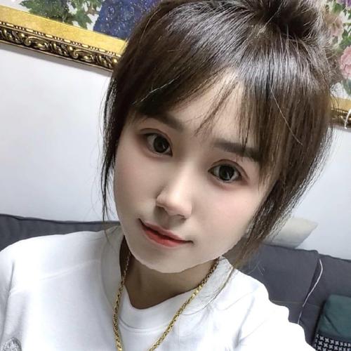 莹莹@新人的美女聊天室