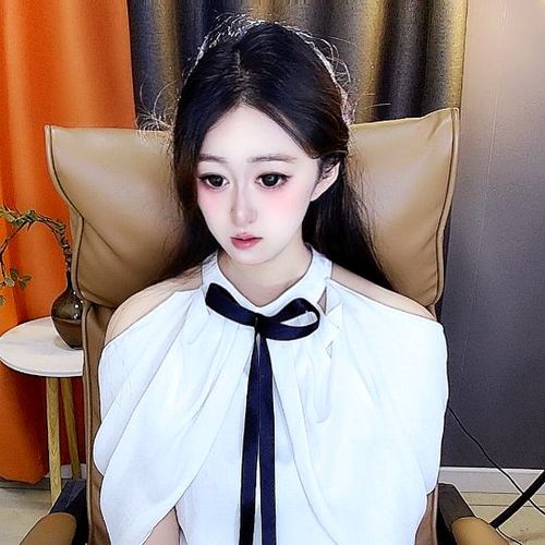 晚乔，新人的美女聊天室