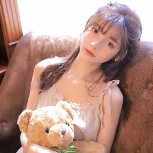 我是新人第一天的美女聊天室