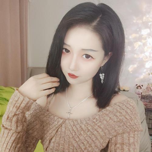 新人星曈的美女聊天室