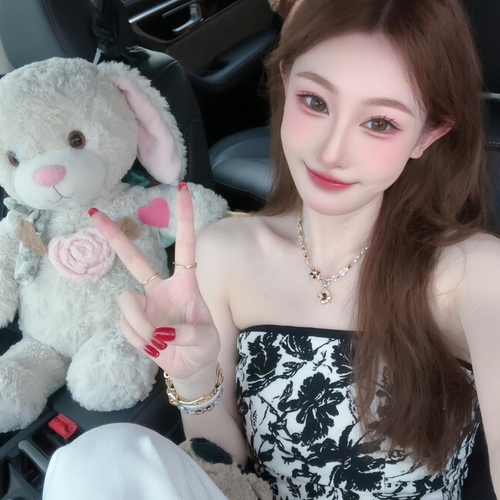 梦梦小蛋糕的美女聊天室