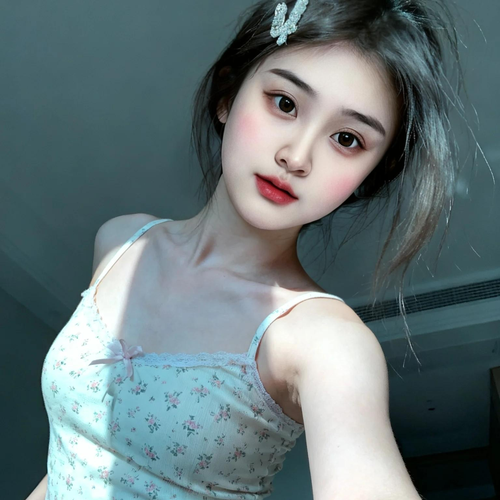 芦苇微微2.0的美女聊天室