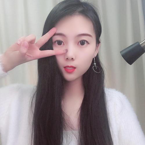 新人-冉然的美女聊天室