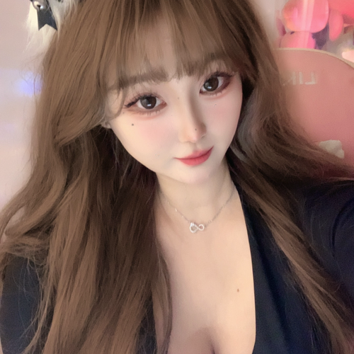 芙宁娜娜子的美女聊天室