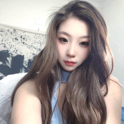 奶油卷卷，？的美女聊天室