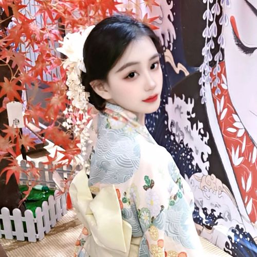 ₊桃ꨄ酥₊的美女聊天室