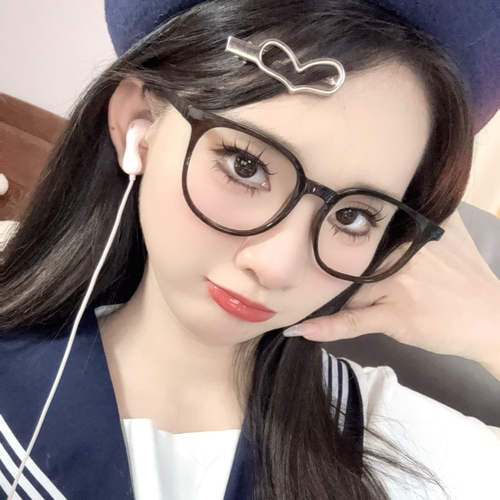 百变小蛋挞～的美女聊天室