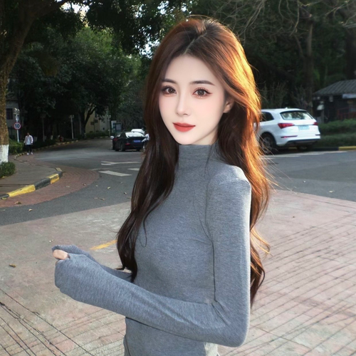 小王不猖狂！的美女聊天室