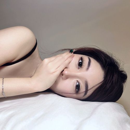 米卡～战为六恒的美女聊天室